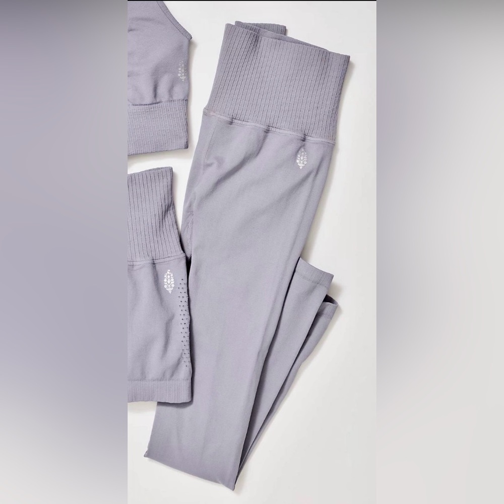 NWOT Free people good karma leggings ML